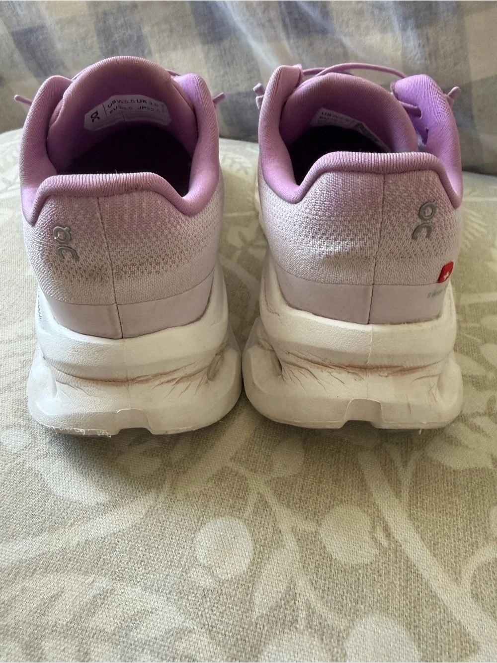 On Running breathable mesh